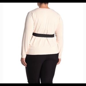 Eloquii Tops - Eloquii contrast tie wrap top Eloquii Tops - Eloquii contrast tie wrap top